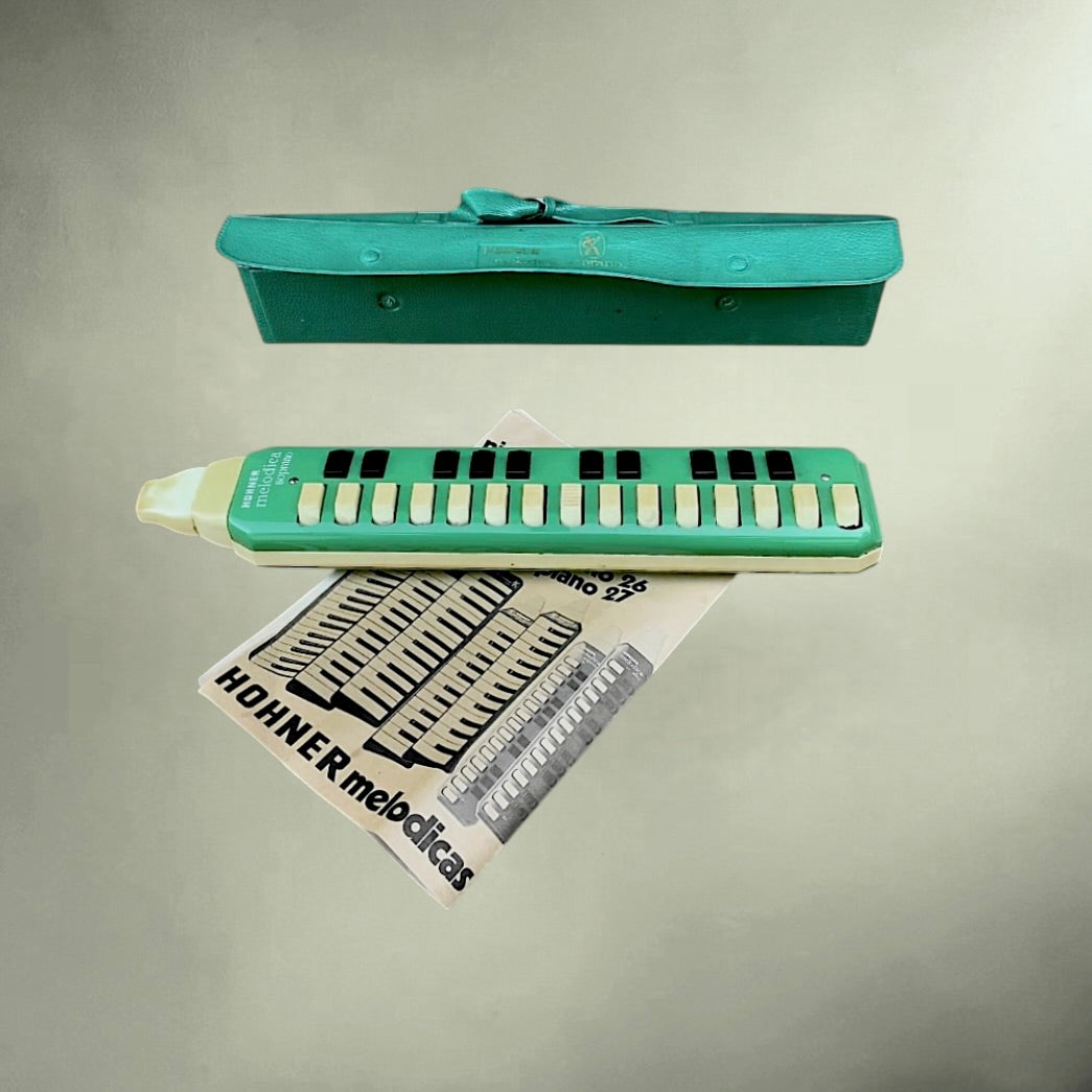 Mélodica Höhner soprano vert avec étui vintage années 60 Made in Germany instrument rétro