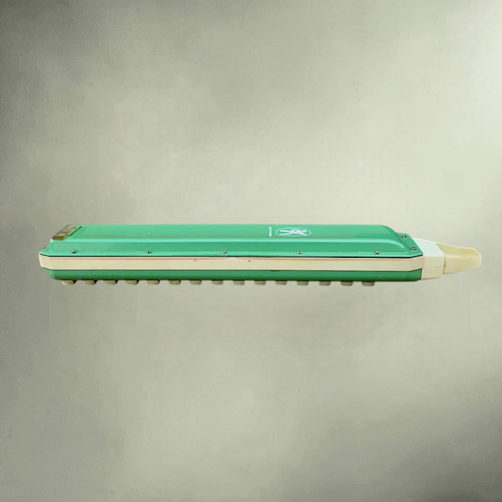 Mélodica Höhner soprano vert avec étui vintage années 60 Made in Germany instrument rétro