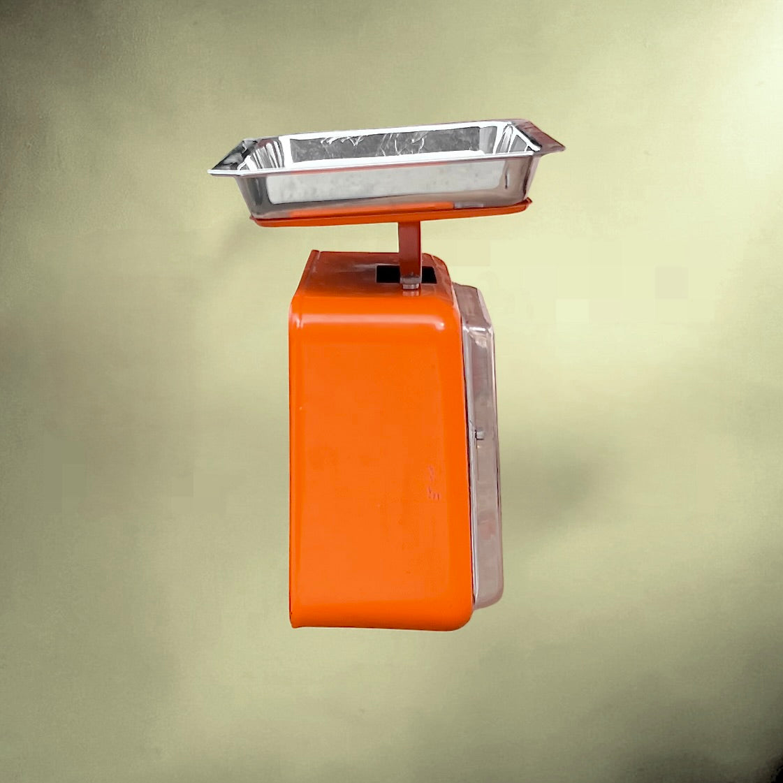 Balance de cuisine vintage Stube en métal laqué orange – Allemagne – années 1960