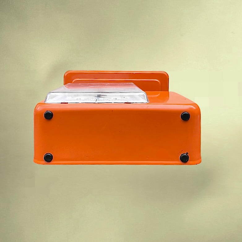 Balance de cuisine vintage Stube en métal laqué orange – Allemagne – années 1960