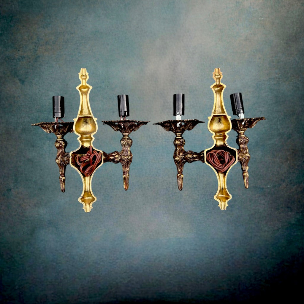 Paire d’Appliques Baroques en Métal Doré à Patine Cuivrée - Années 60