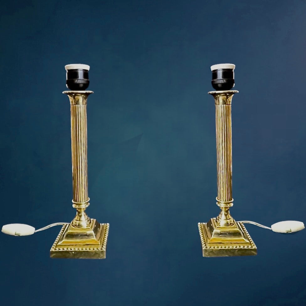 paire-pieds-lampe-laiton-neoclassique-style-empire-vintage
