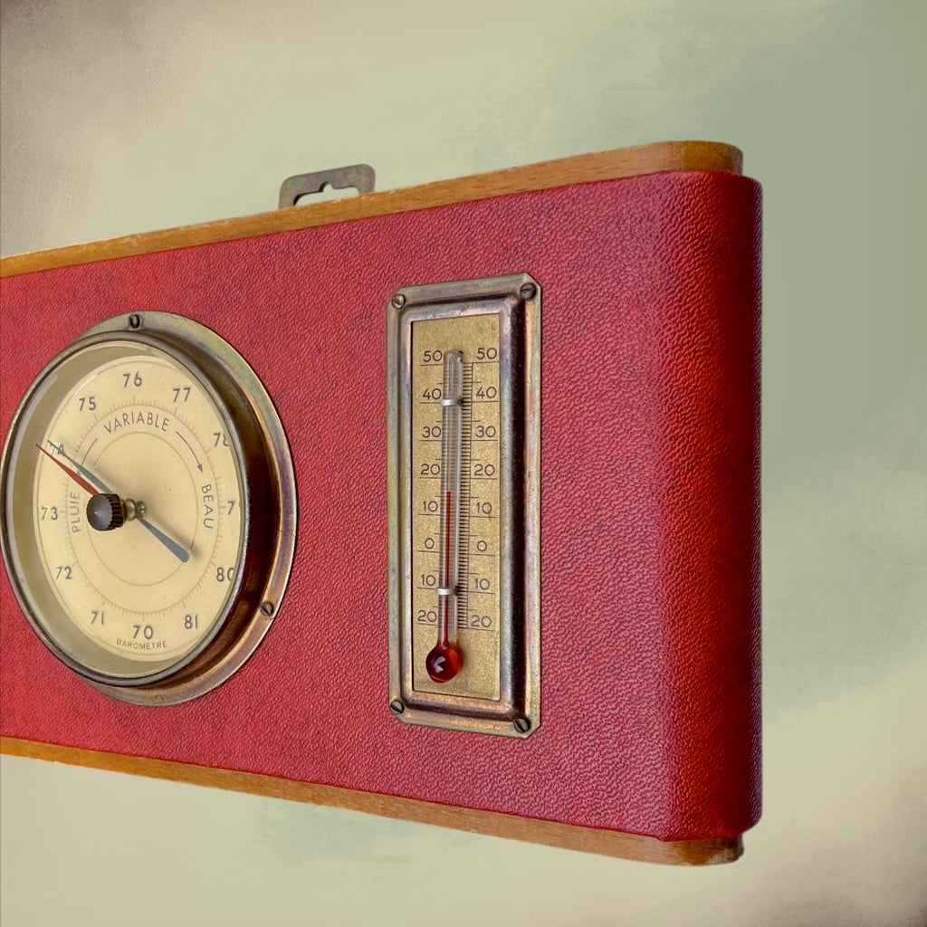 Baromètre-Thermomètre Mural en Bois et Skaï Rouge - Années 50 60