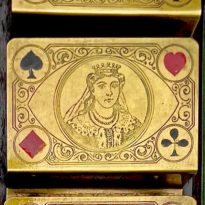 Porte-Cartes Mural en Laiton Gravé et Bois Décor Jeu De Cartes Ancien - Années 50