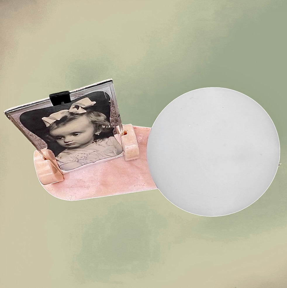 Lampe de Chevet Art Déco en Marbre Rose Globe Opalin Cadre Photo Biseauté – Années 40