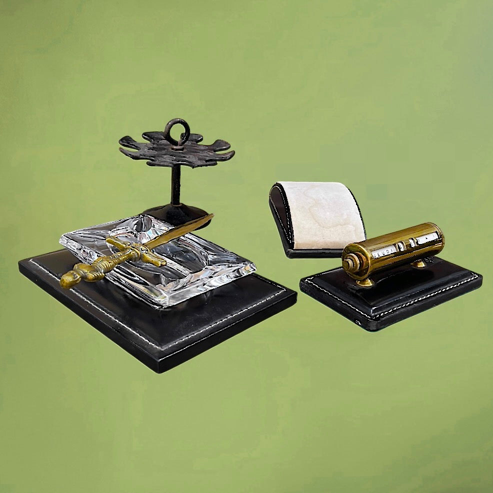 set-bureau-cuir-noir-calendrier-perpetuel-laiton-annees-50