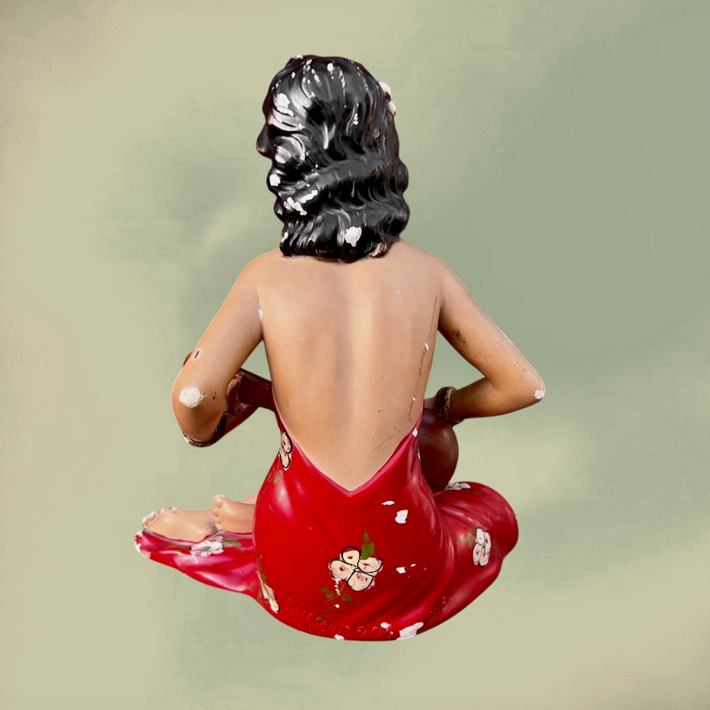 Sculpture Femme Tahitienne au Ukulélé en Plâtre Polychrome Signée S. Melani – Années 30 50