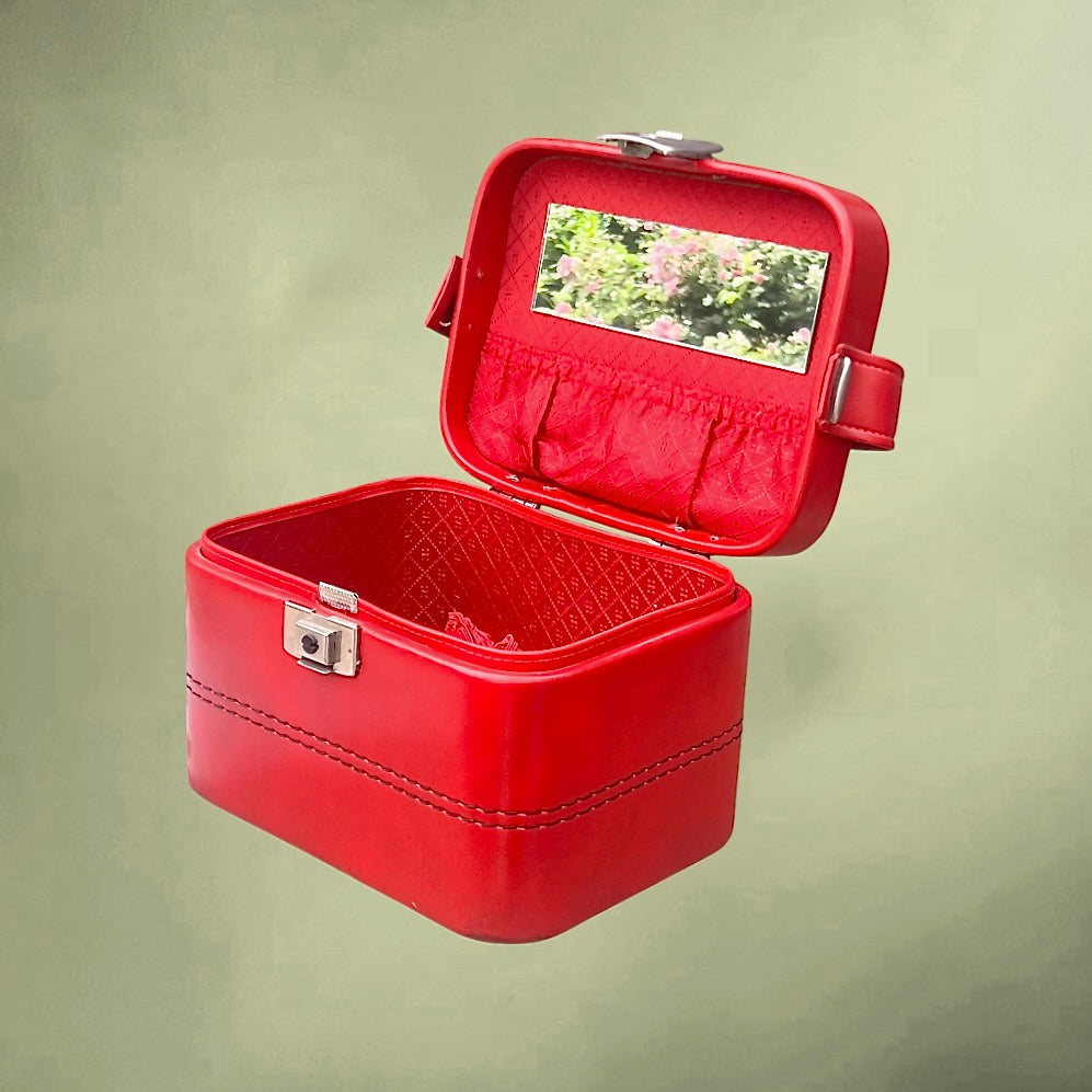 Vanity Case Vintage Rouge en Simili Cuir –  Années 60 70