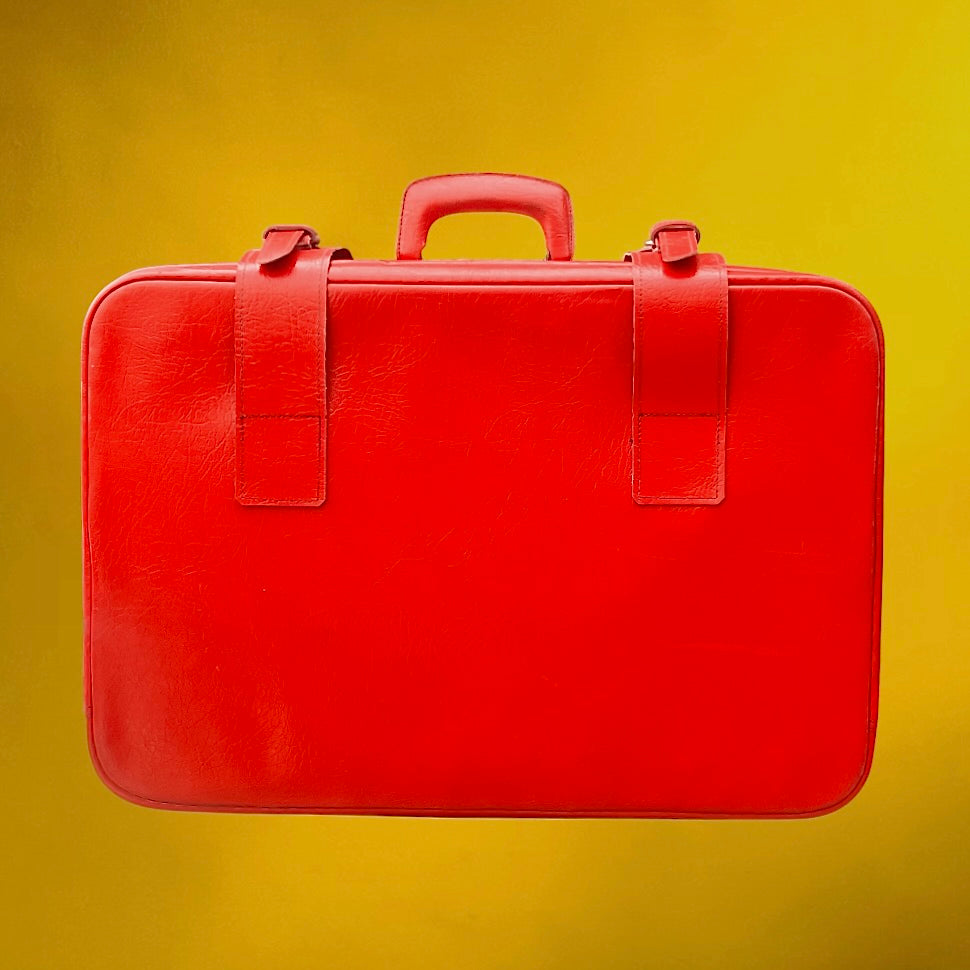 Grande Valise Vintage Rouge en Simili Cuir – Bagage de Voyage Rétro - Années 60 70