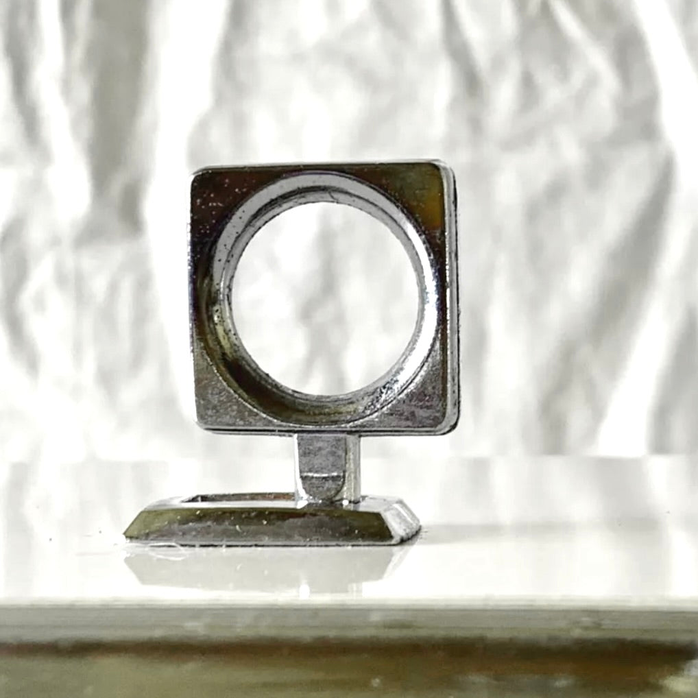 Armoire à Pharmacie Vintage Prestige en Mélaminé Blanc à Clef Miroirs Coulissants – Années 70