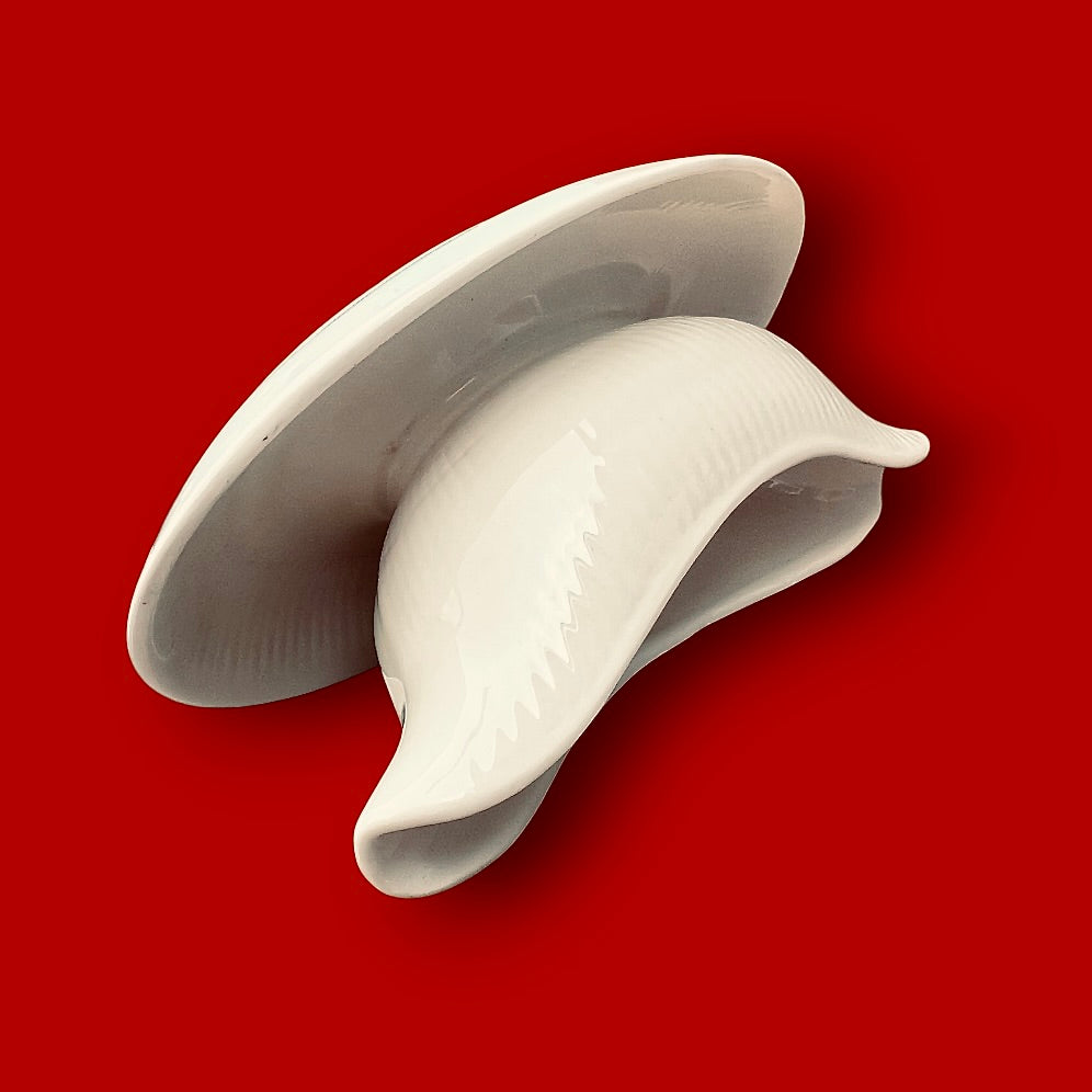 Saucière Boch La Louvière en Céramique Blanche Crème – Milieu XXe