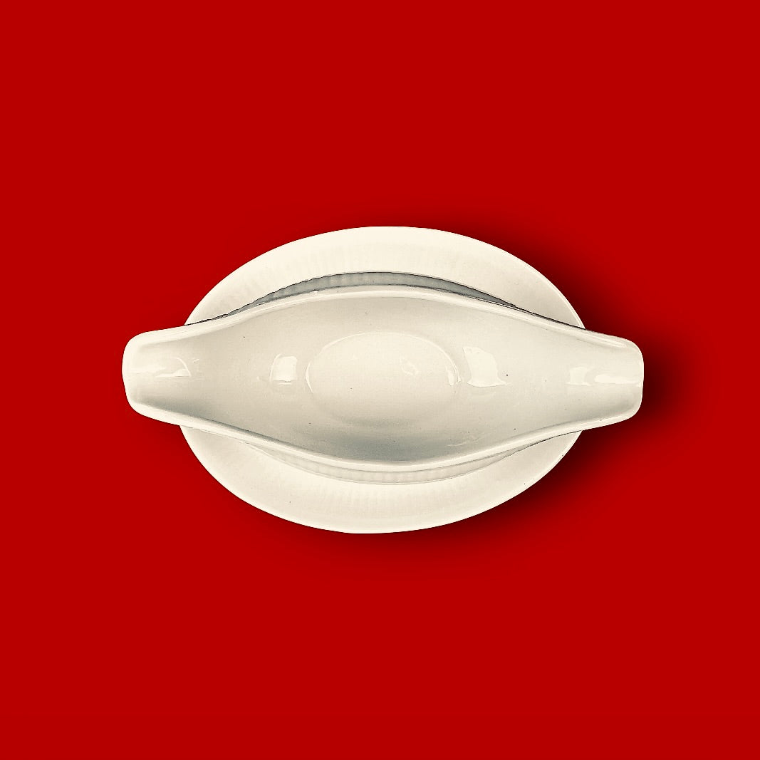 Saucière Boch La Louvière en Céramique Blanche Crème – Milieu XXe