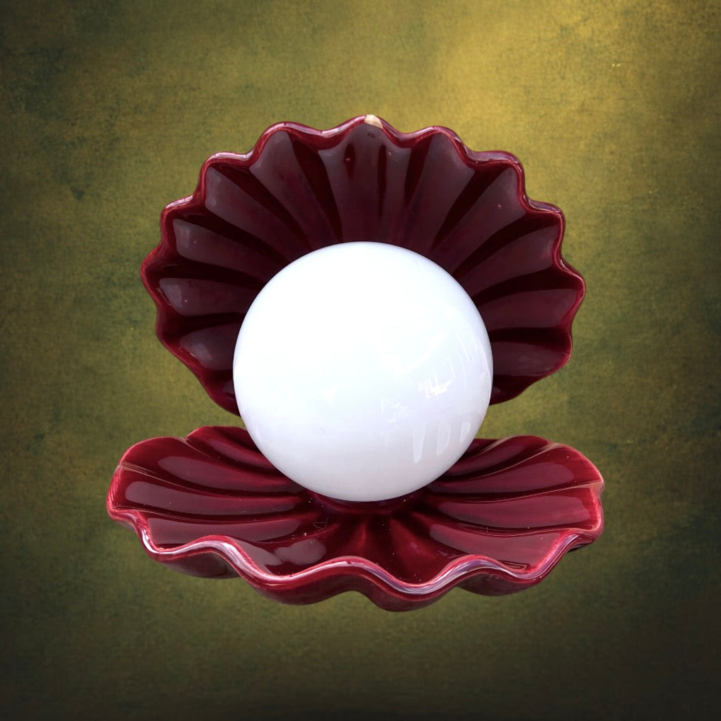 ampe Coquillage Massive en Céramique Bordeaux Globe Opalin – Années 80