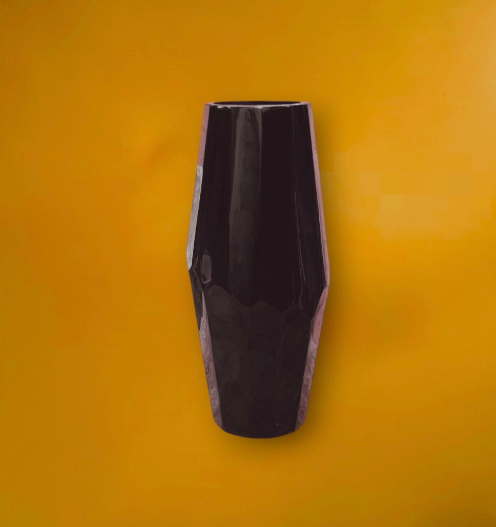 Grand vase Ralph Lauren Home facetté pourpre améthyste