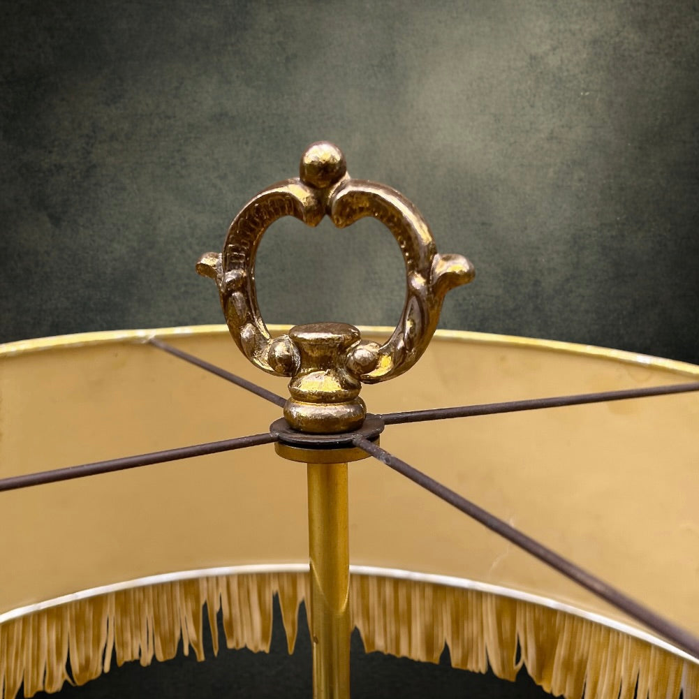 Lampe Bouillotte Ancienne en Métal Doré Trois Feux Abat-jour à Franges Style Empire