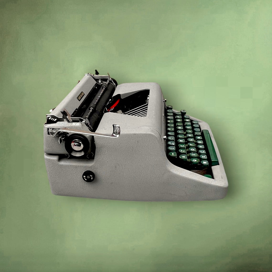 Machine à Écrire Royal Quiet De Luxe avec Valise Clavier AZERTY et Clef– Années 50