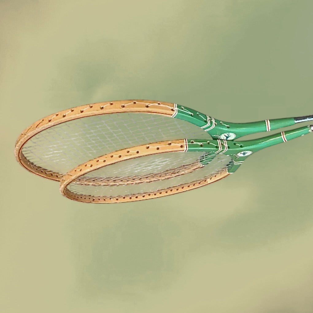 Paire de Raquettes de Badminton Vintage Aeroplane Bois et Métal Made in Shanghai China – Années 60 70