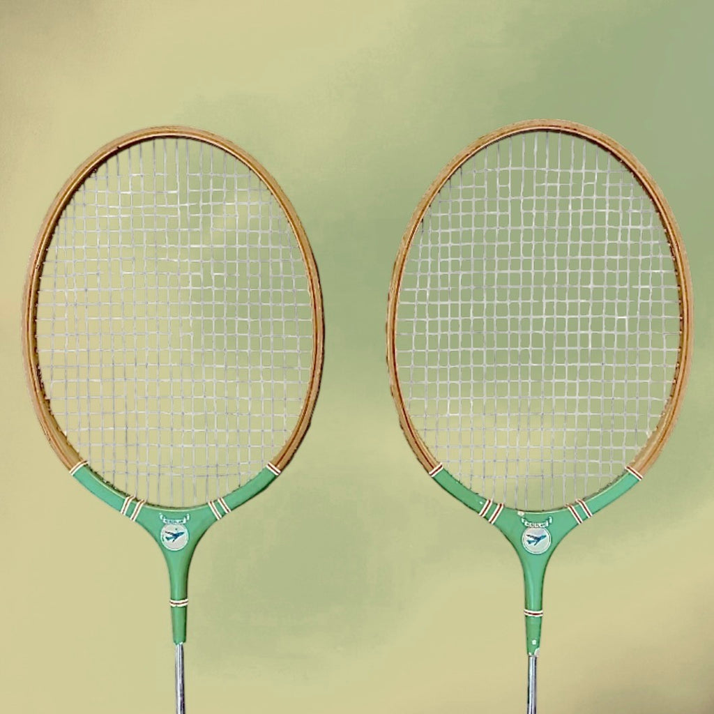 Paire de Raquettes de Badminton Vintage Aeroplane Bois et Métal Made in Shanghai China – Années 60 70