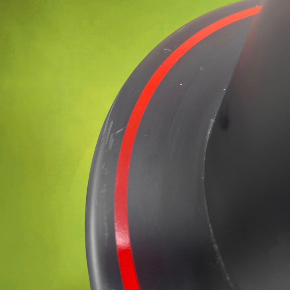 Lampe Postmoderne Massive Noire et Rouge Pivotante à Contrepoids – Lampe Memphis - Années 80 90