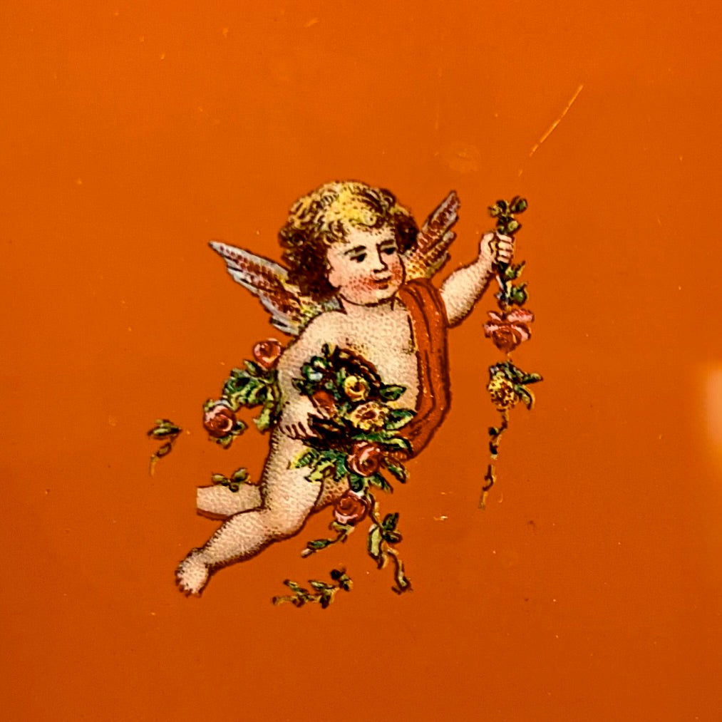 Plateau Décoratif Fixé Sous Verre Ange à la Croix et Chérubins Fond Orange – Années 50 60