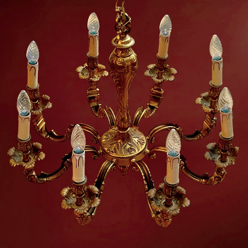 Lustre Ancien en Laiton Doré Massif Style Louis XV Rocaille à 8 Feux – Années 50 70