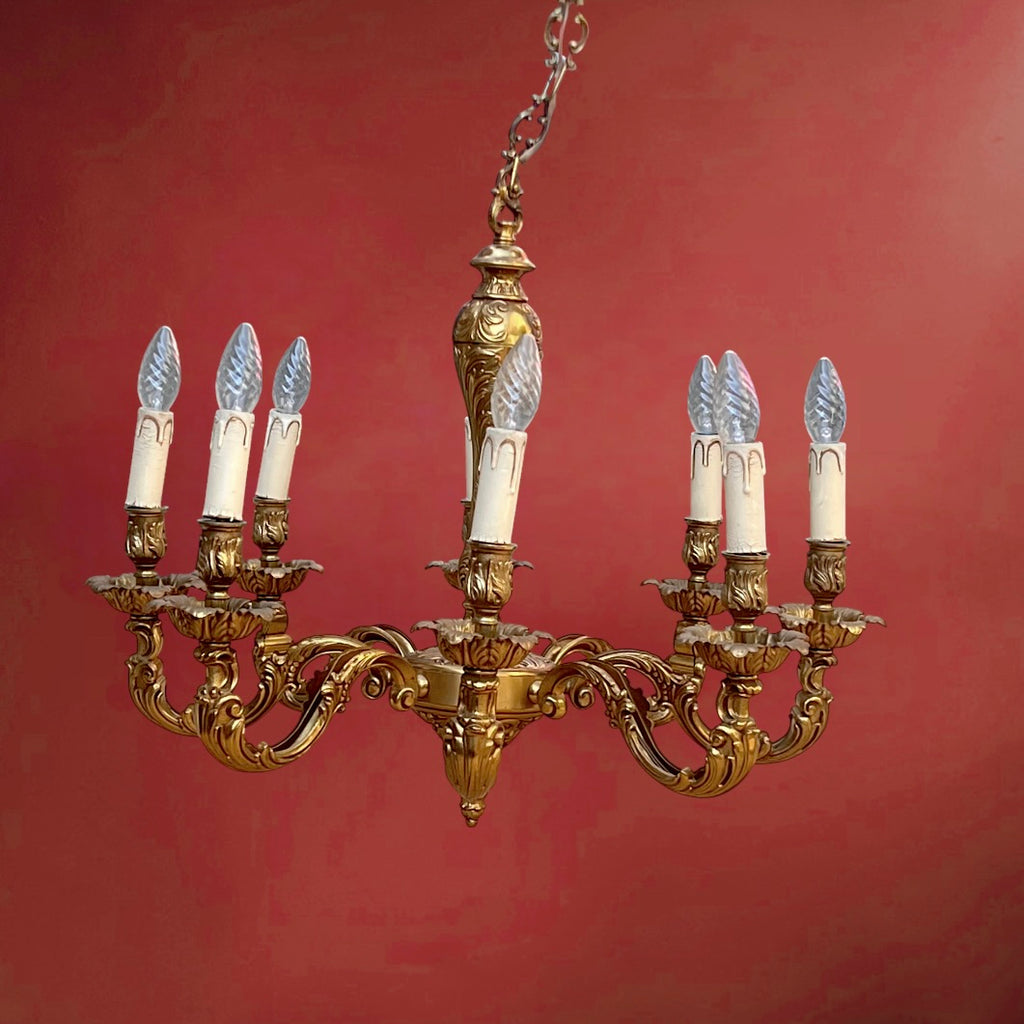 Lustre Ancien en Laiton Doré Massif Style Louis XV Rocaille à 8 Feux – Années 50 70