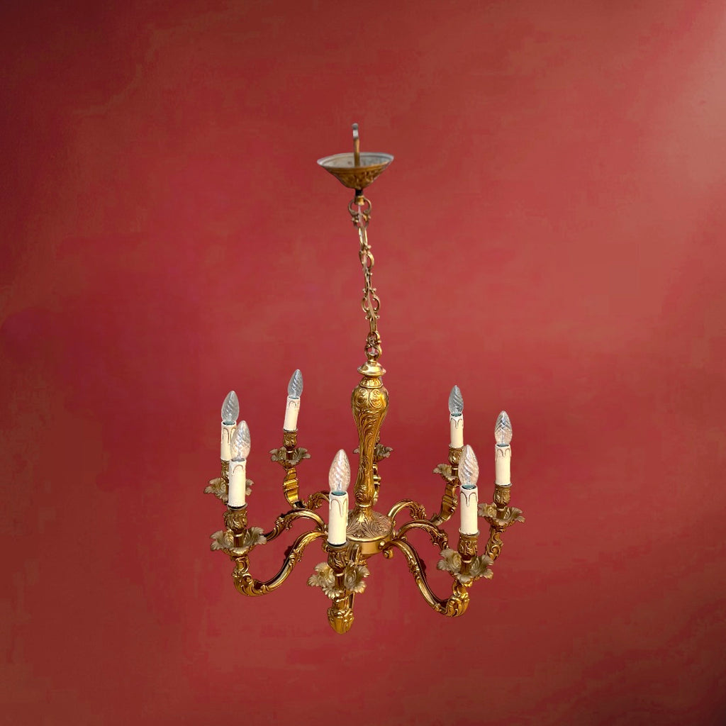 Lustre Ancien en Laiton Doré Massif Style Louis XV à 8 Feux
