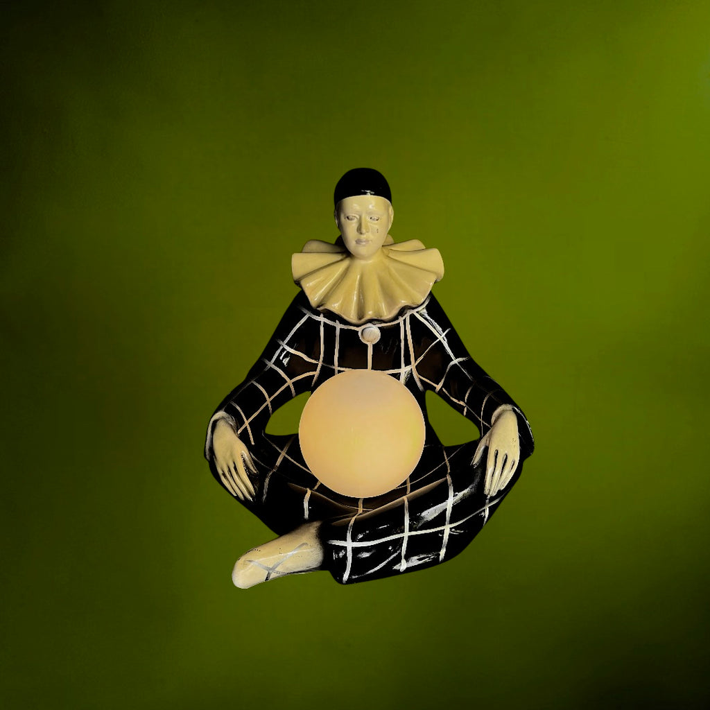 Lampe Pierrot Arlequin Vintage en Résine Peinte avec Globe Opalin