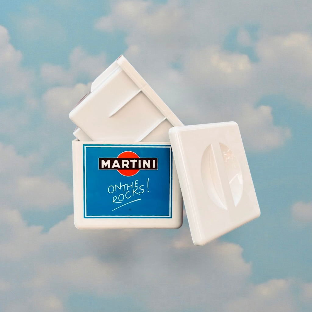 Cube à Glaçons Publicitaire Vintage Martini ou William Lawson’s Plastique Made in England Années 70 80