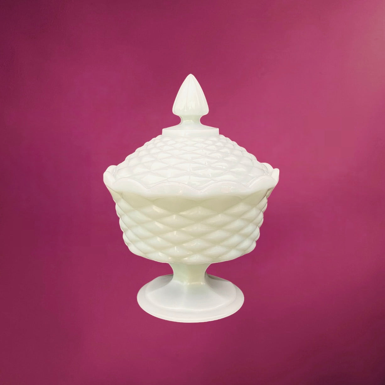 Bonbonnière Ancienne en Opaline Blanche Motif Tressé – Coupe sur Pied avec Couvercle – Années 50 60