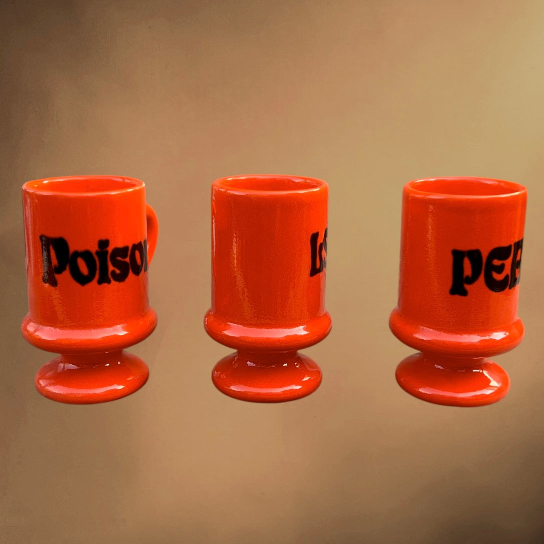 Trio de Tasses Hippie en Céramique Vernissée Orange Inscriptions Peace Poison LSD - Années 70