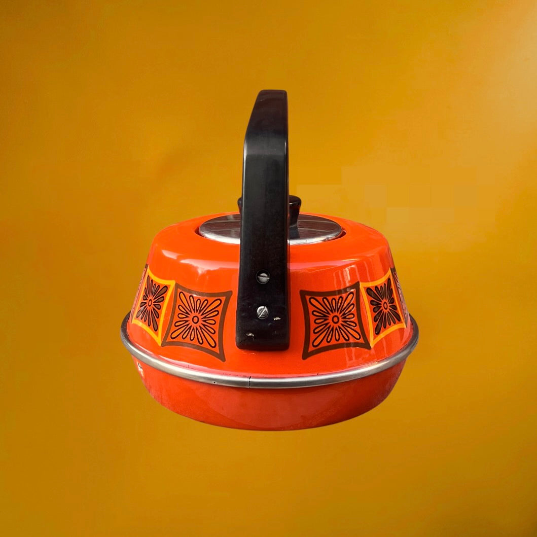 Bouilloire Vintage en Tôle Émaillée Orange à Décor Floral – Années 70