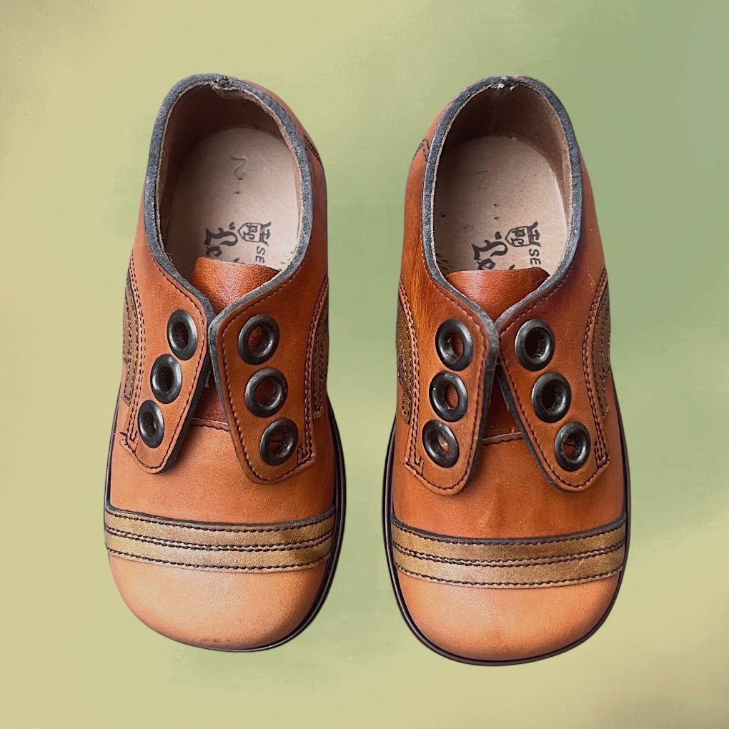 Lot de 4 Paires de Petites Chaussures Vintage en Cuir pour Décoration de Vitrine - Années 70