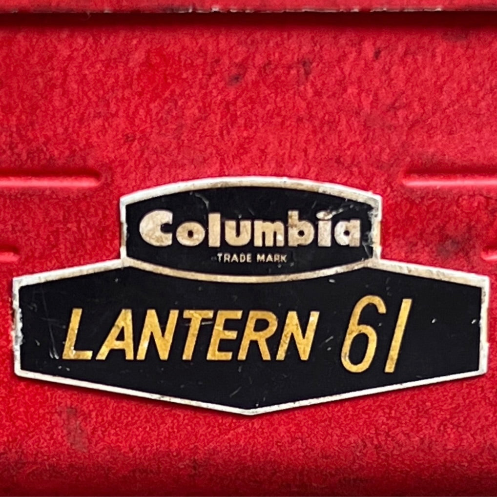 Lanterne Portative Columbia Lantern 61 Rouge à Réflecteur Orientable - Années 60