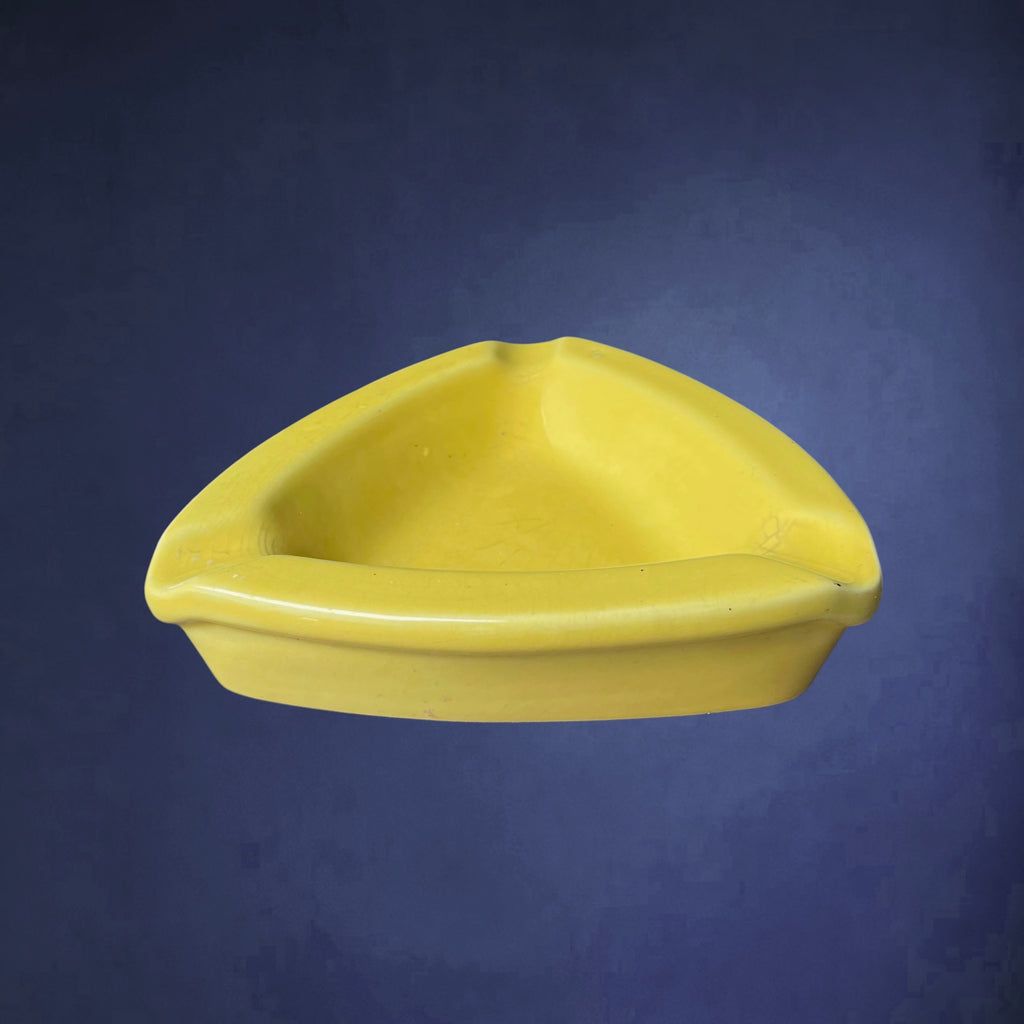 Cendrier Moderniste Keralux Boch Frères en Faïence Jaune – Années 50-60
