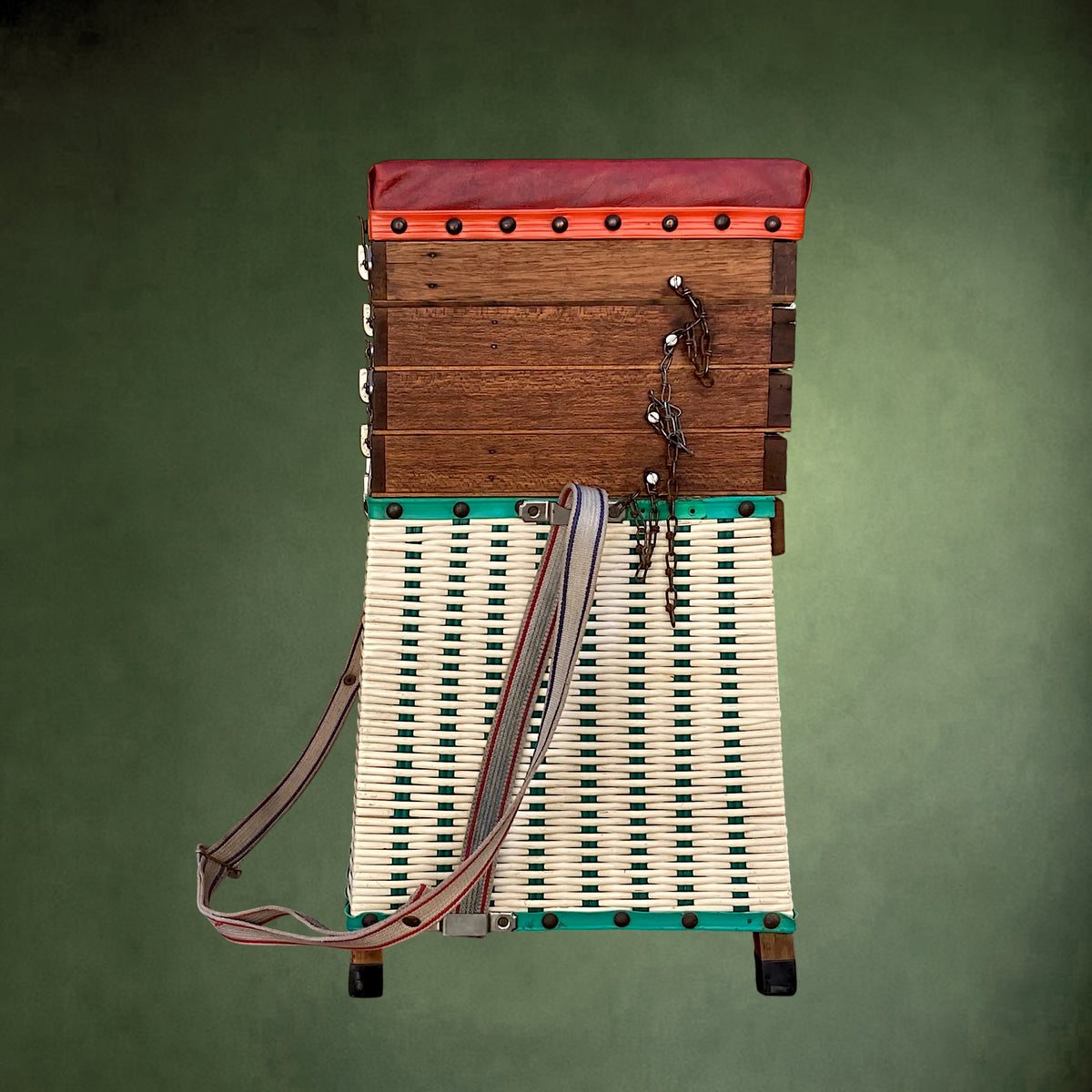 Panier-Siège de Pêche en Bois avec Matériel Ancien Complet – Années 50-60