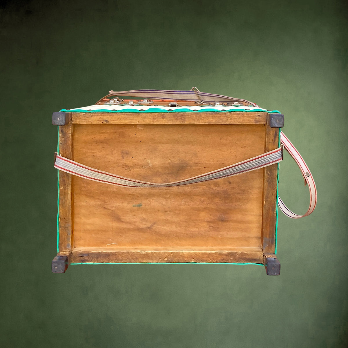 Panier-Siège de Pêche en Bois avec Matériel Ancien Complet – Années 50-60