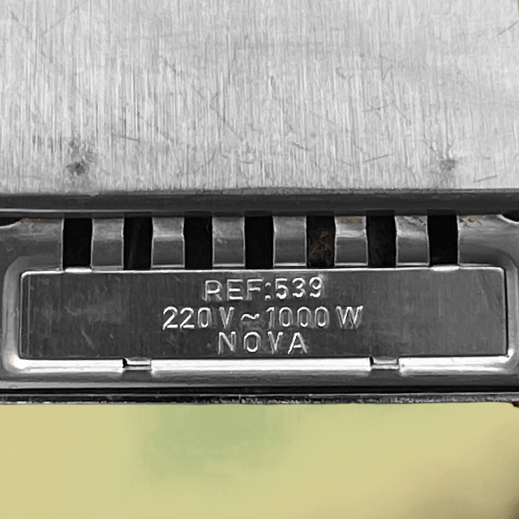 Fer à Repasser Électrique Nova 539 en Métal Chromé et Plastique Orange – Années 70