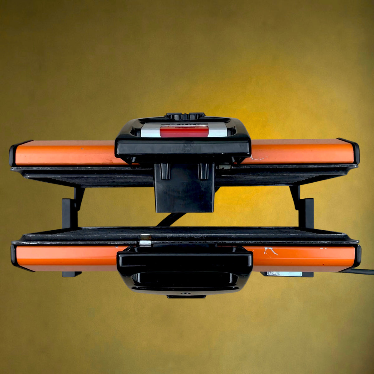 Grill Électrique NOVA Type 294 en Métal Orange et Bakélite Noire – Made in Belgium – Années 70