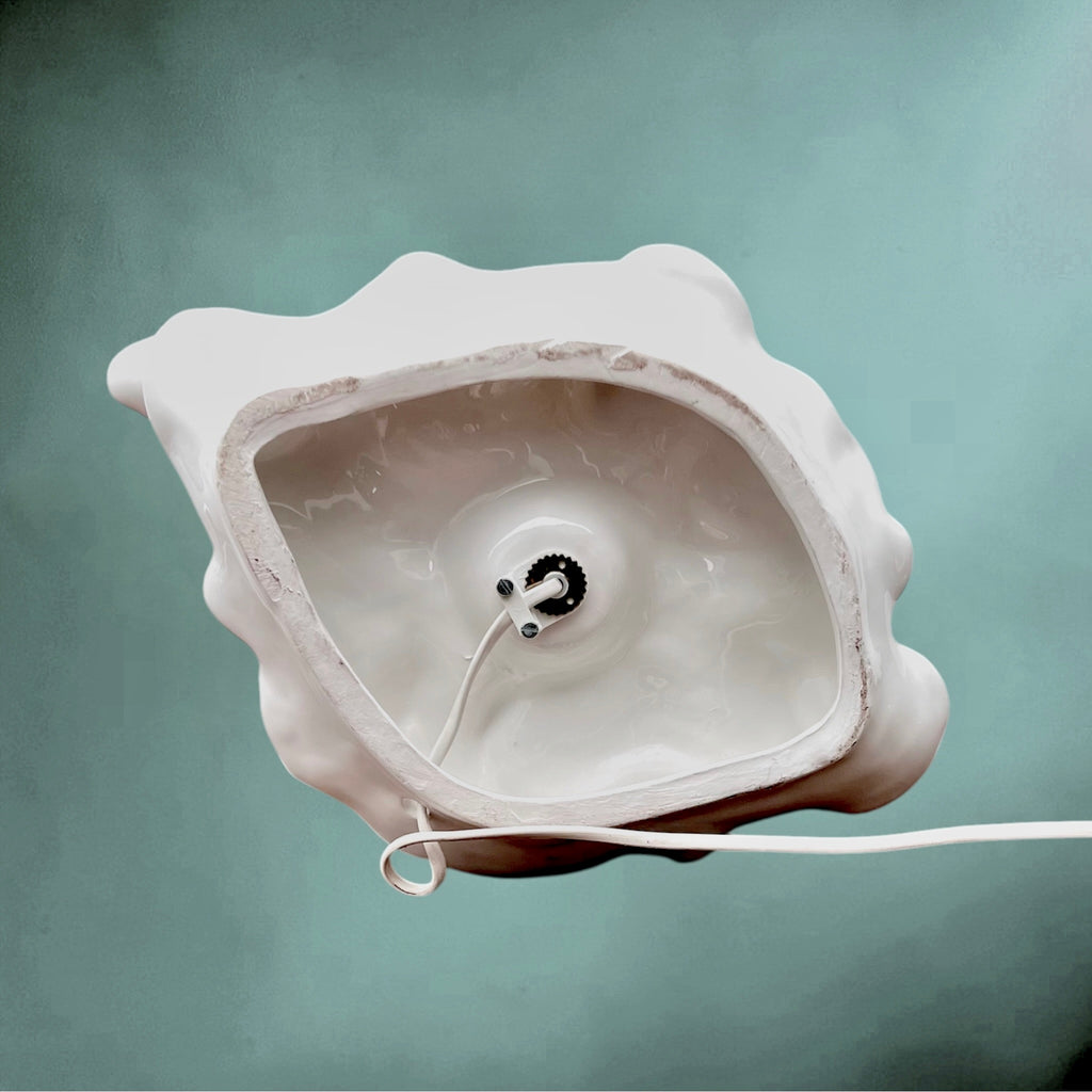 Lampe Mouette En Céramique Vernissée Rose Et Blanche Globe Opalin Années 60 70