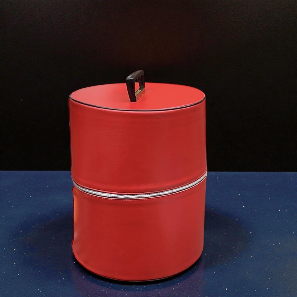 Boîte à chapeau vintage en skaï rouge – valise à perruque années 60
