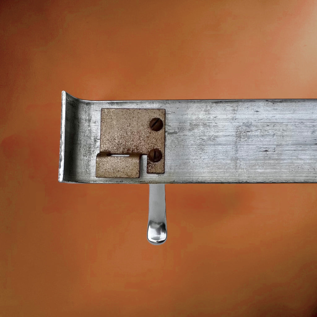Portemanteau Mural En Aluminium Anodisé 4 Patères Design Moderniste - Années 70