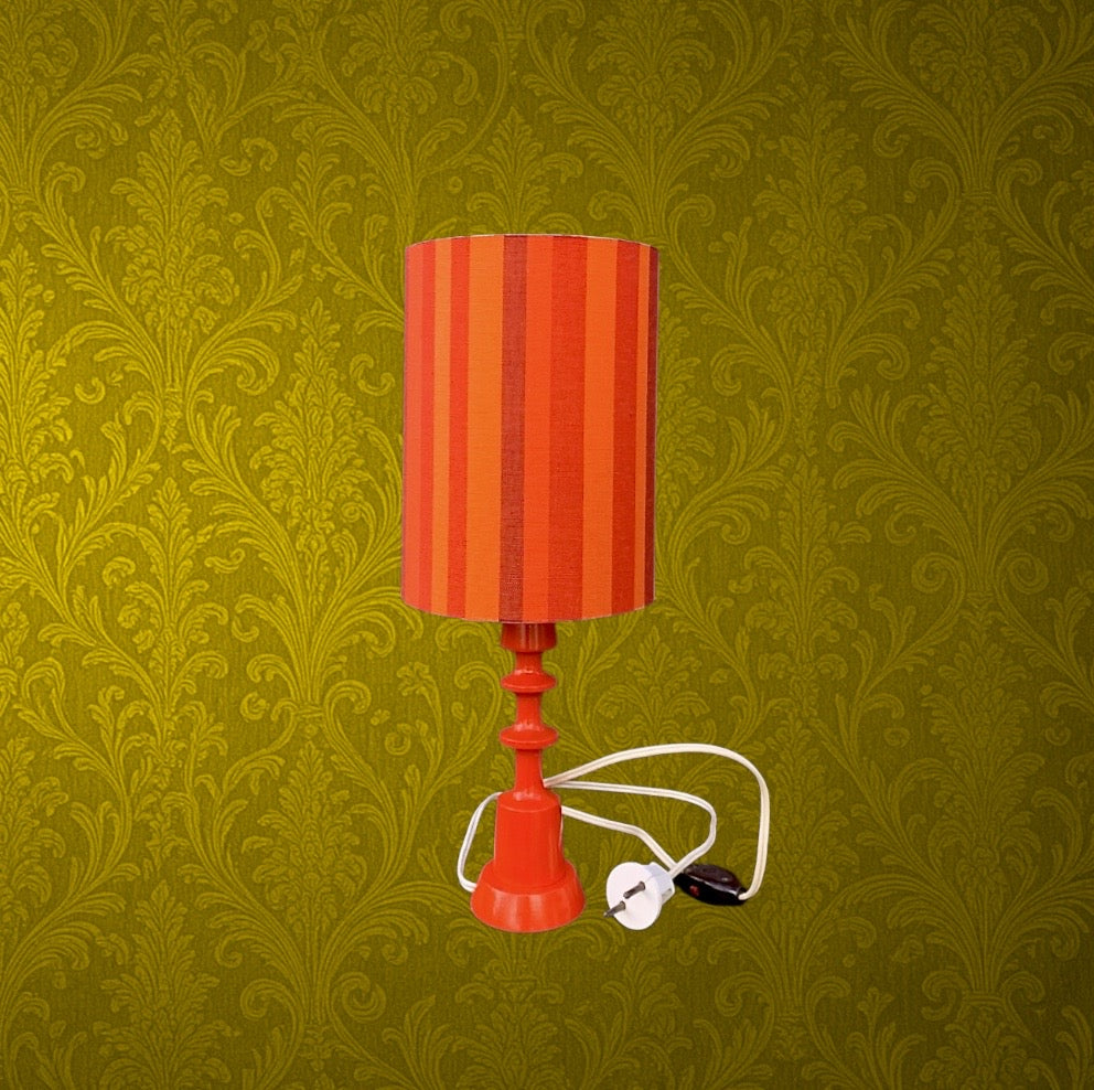 lampe-appoint-orange-seventies-abat-jour-raye-annees-70
