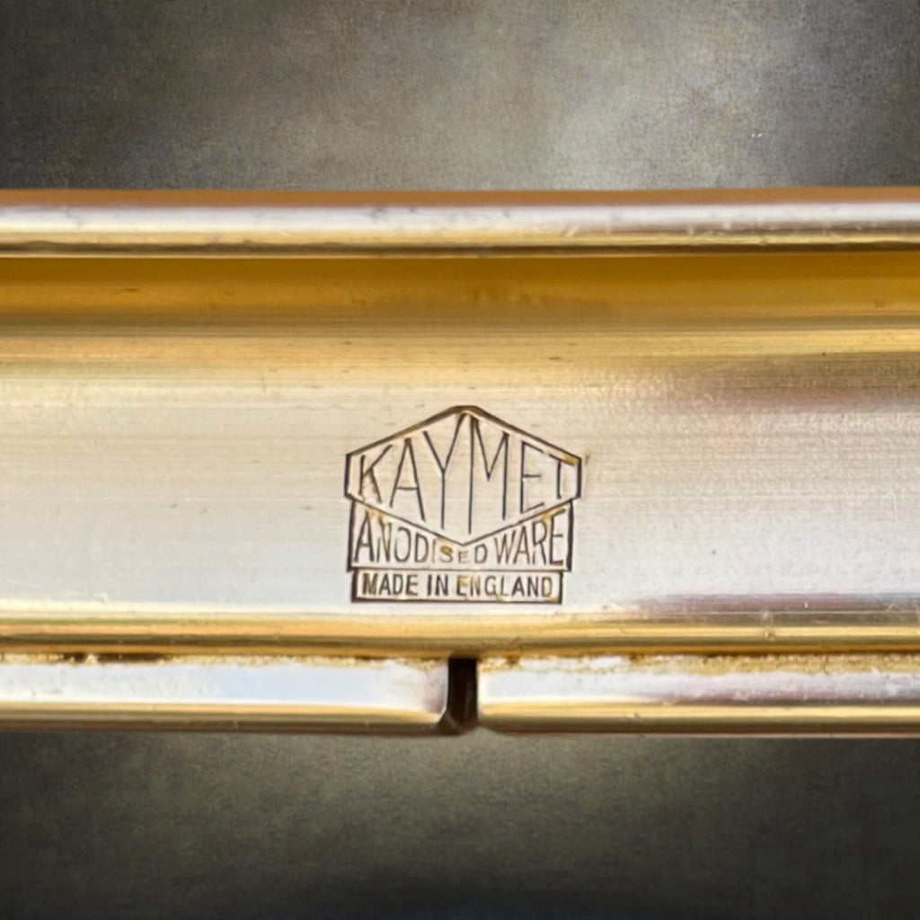 Plateau de Service Kaymet en Aluminium Anodisé Doré et Rose – Vers 1960