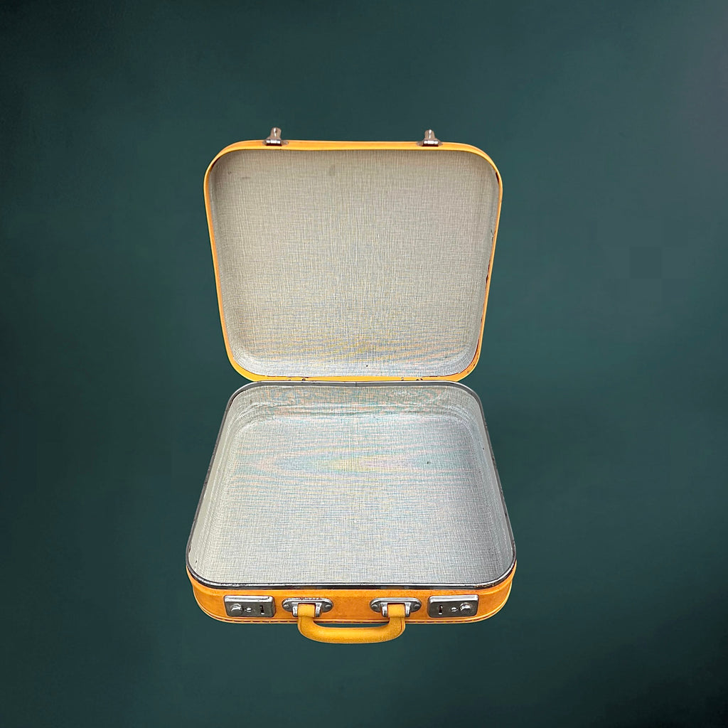 Valise de Cabine Jaune Orangée en Simili Cuir Rigide – Années 1960