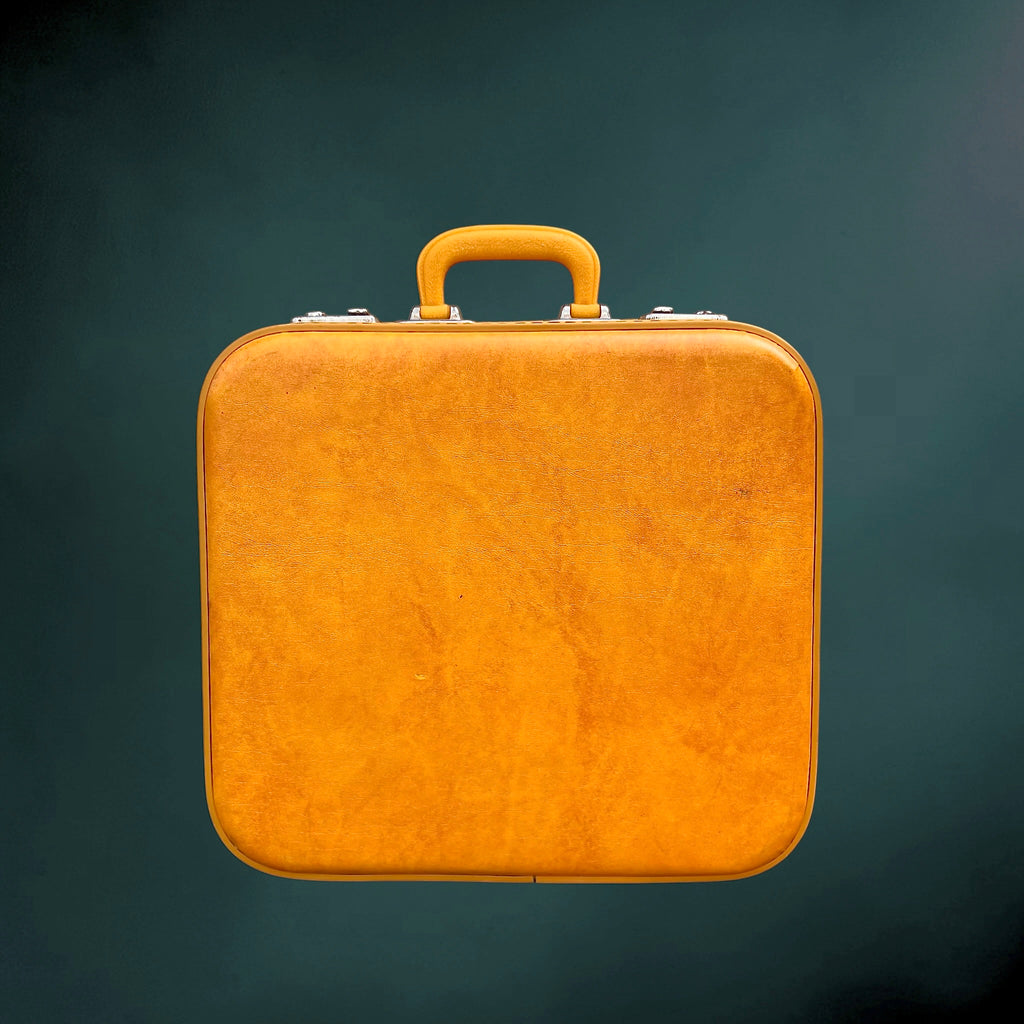 Valise de Cabine Jaune Orangée en Simili Cuir Rigide – Années 1960