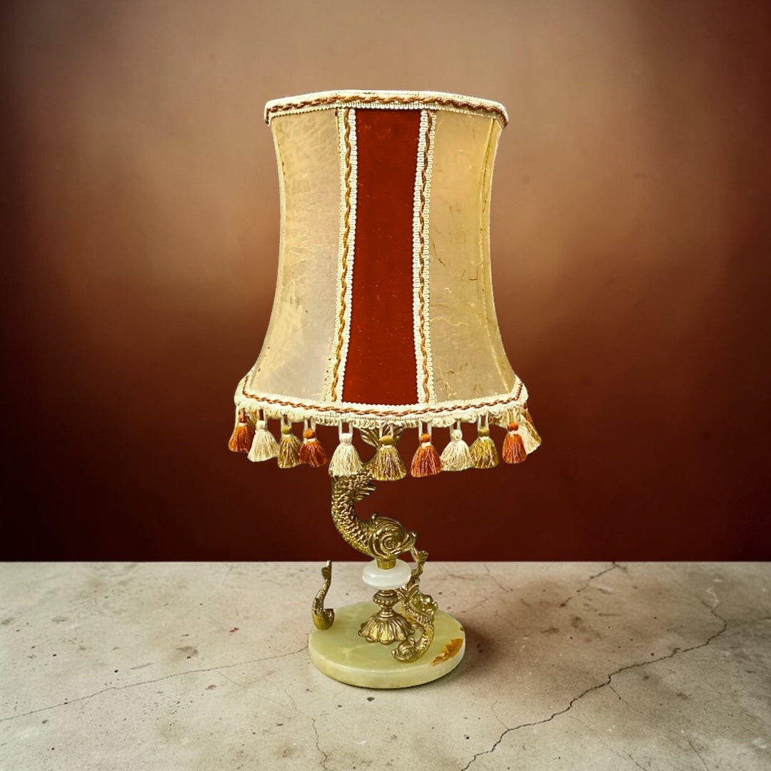 Lampe vintage poisson en laiton doré et onyx – abat-jour en vessie de porc – années 1950