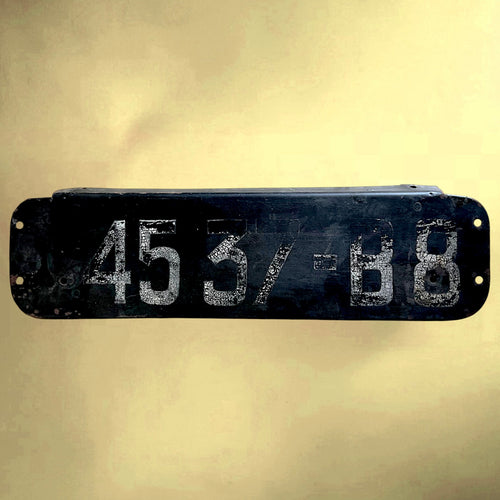 Ancienne Plaque Numérotée 4537-B8 en Métal Pein