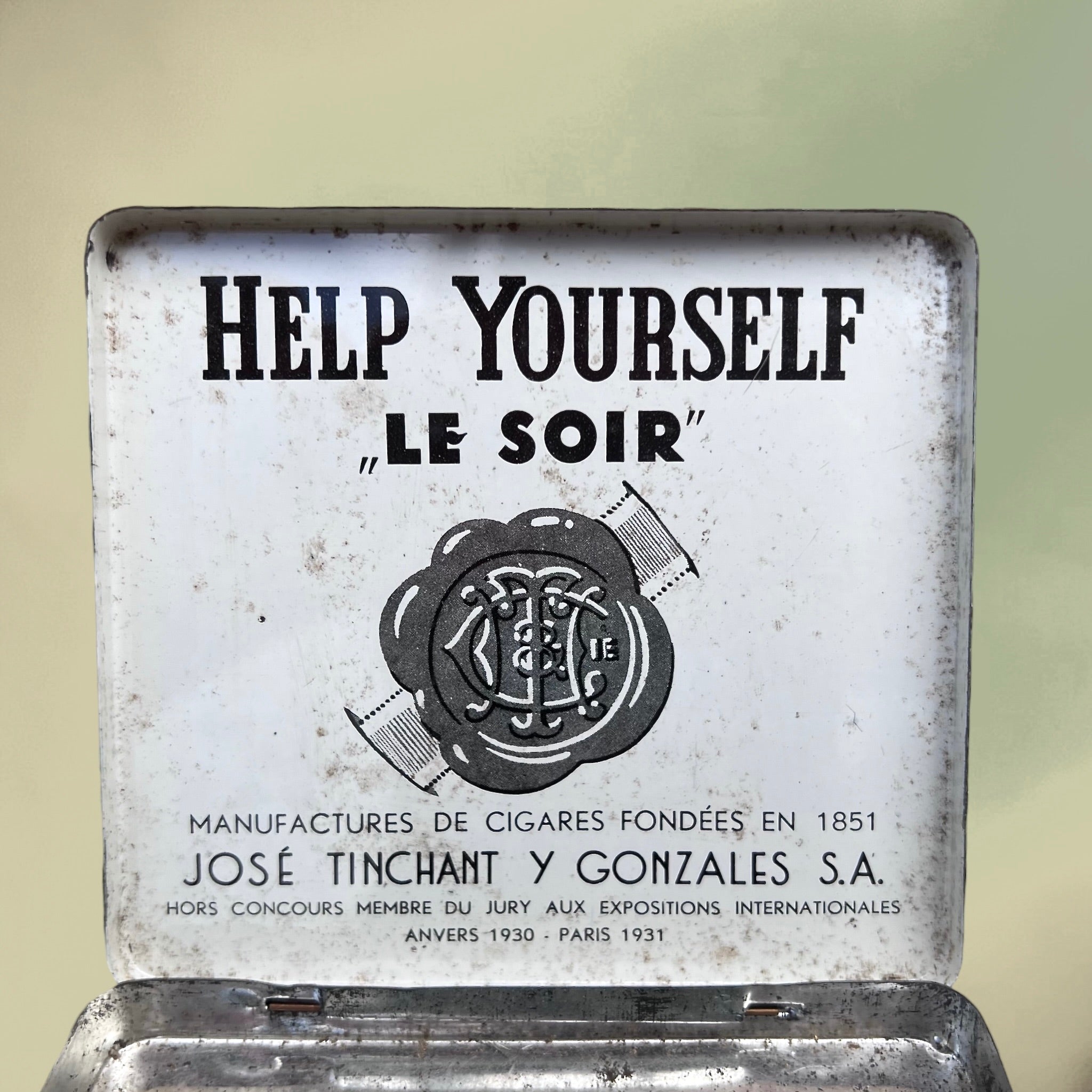 Boîte Publicitaire Help Yourself « Le Soir » en Fer Lithographié José Tinchant y Gonzalès - Années 30