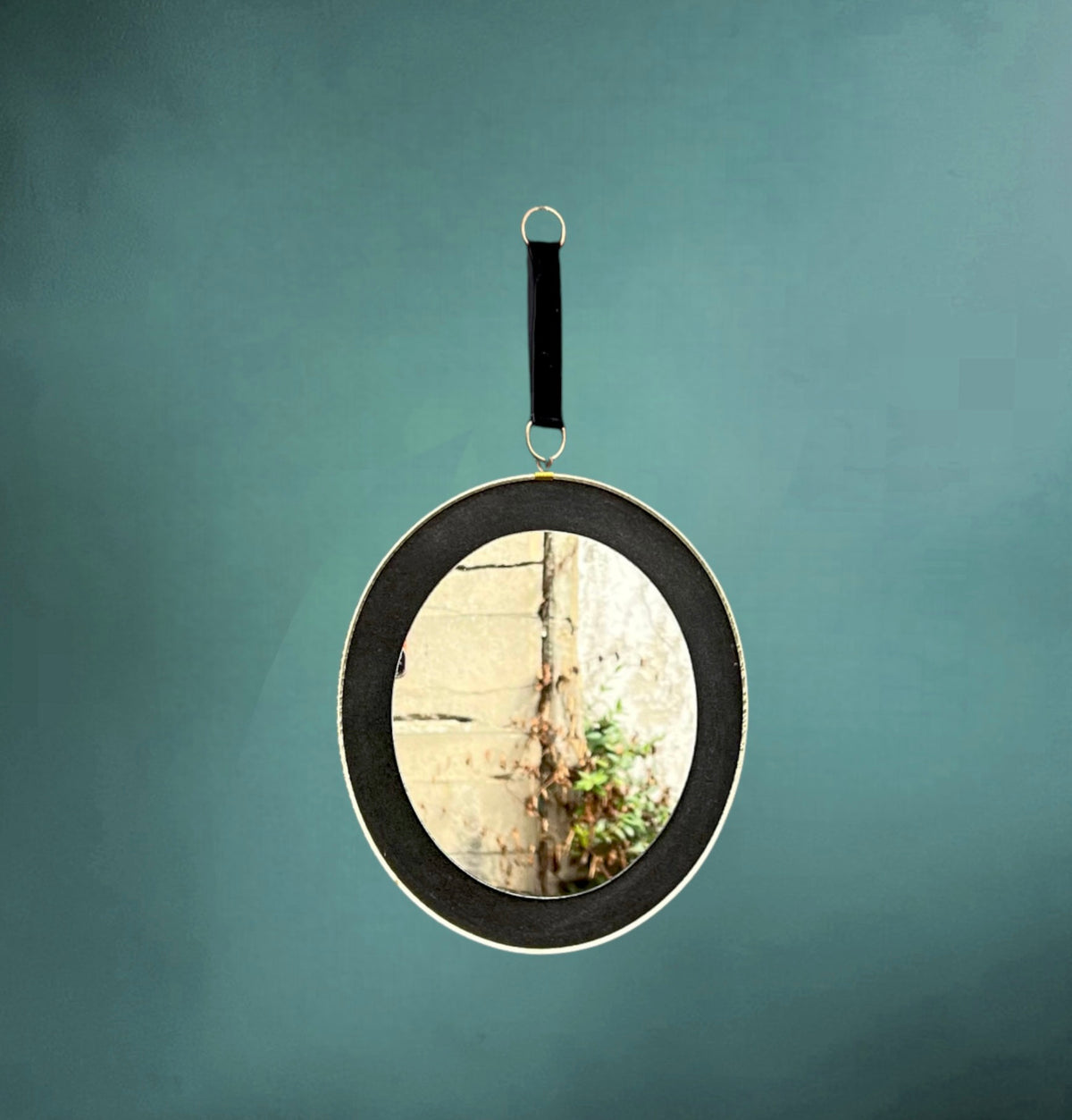 Miroir Mural Ovale Médaillon Noir et Doré – Années 60-70